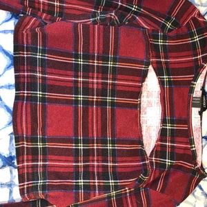 Long sleeve plaid crop top
